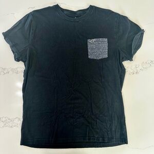 Hollister Men’s XL Black T-Shirt with Gray Pocket